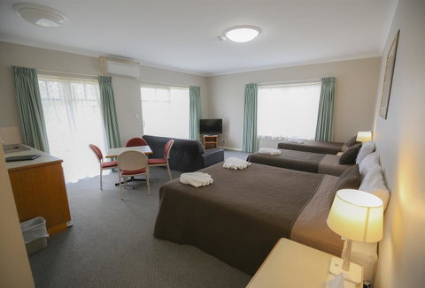 Esplanade Hotel Busselton - Perths Hotel 35