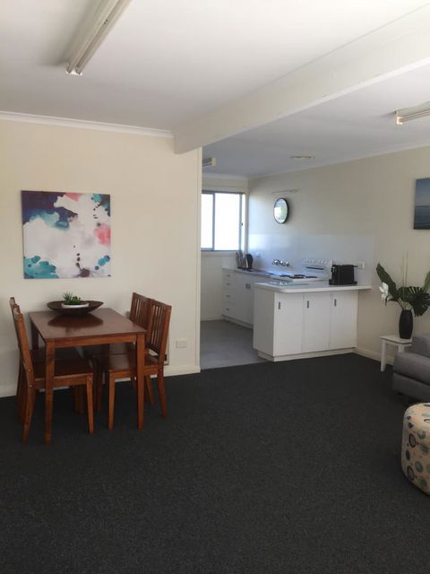 Old Pier Apartments - Perths Hotel 1