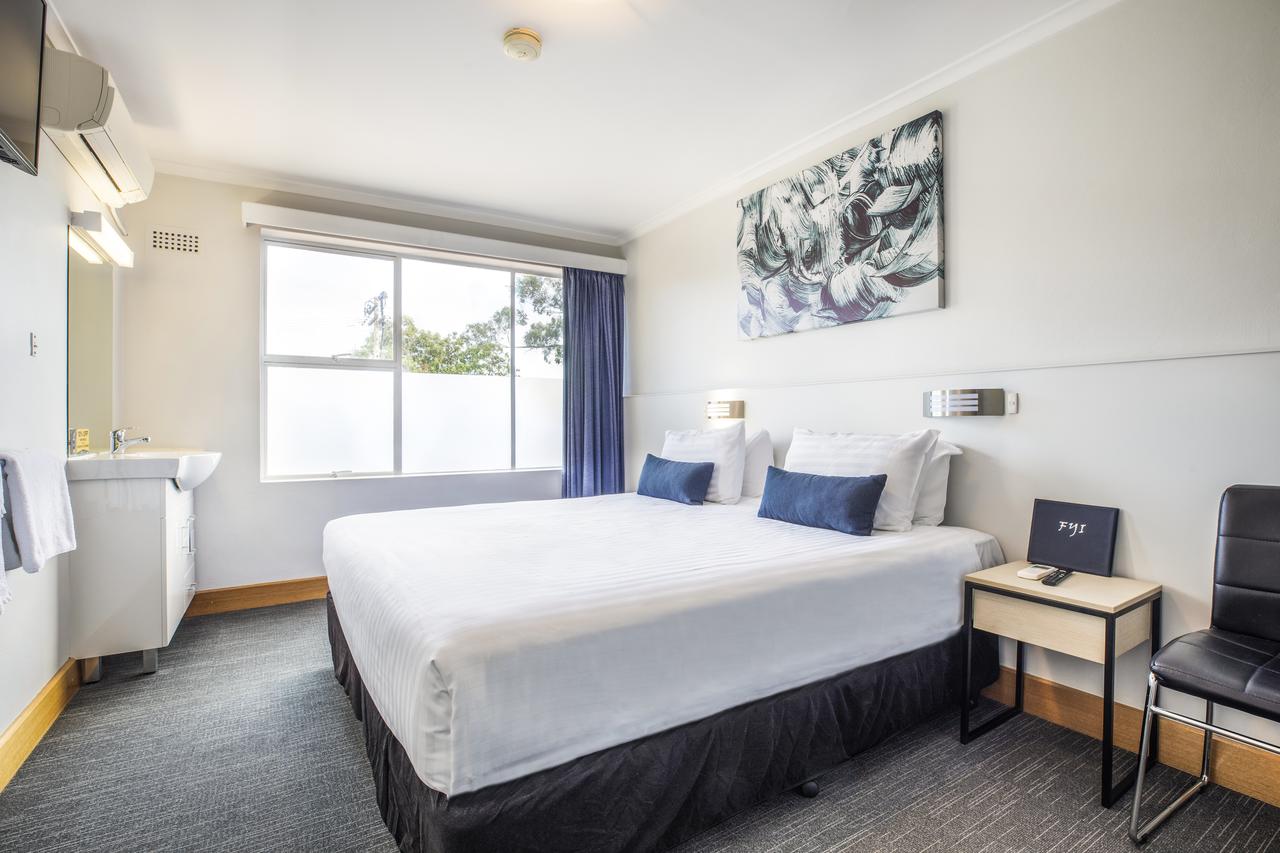 Rokeby TAS Perths Hotel