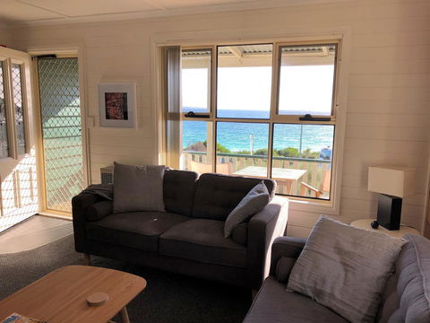 BINALONG BEACH COTTAGE Beachfront At Bay Of Fires Next To Restaurant - Perths Hotel 12