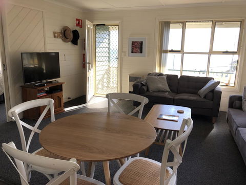 BINALONG BEACH COTTAGE Beachfront At Bay Of Fires Next To Restaurant - Perths Hotel 5