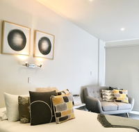 Sandy Bay Studio Apartment - Perths Hotel