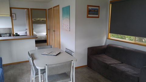Bicheno Cabin Park - Perths Hotel 24