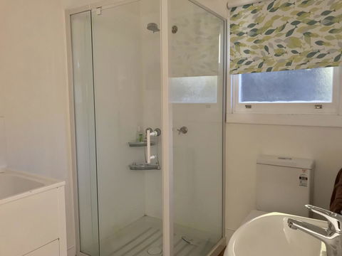 Beachend Bicheno - Perths Hotel 14