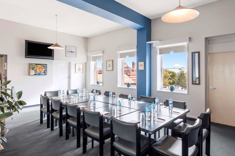 Coach House Launceston - Perths Hotel 34