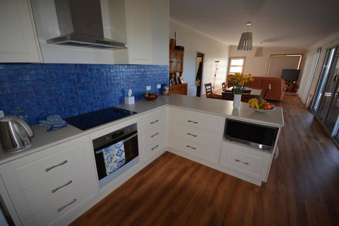 Seascape Beach House - Perths Hotel 2