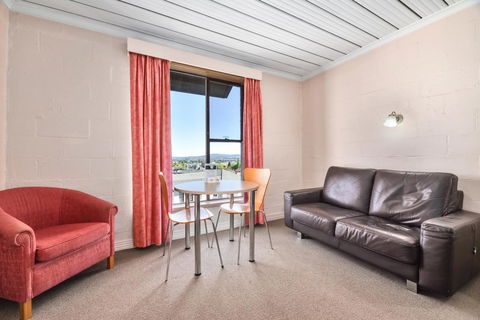 Balmoral On York - Perths Hotel 8