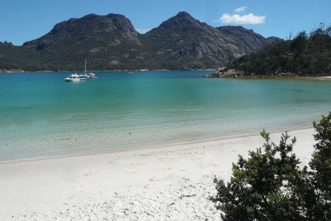 Freycinet Panorama - Perths Hotel 18