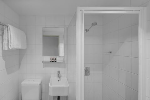 Travelodge Hotel Hobart - Perths Hotel 8