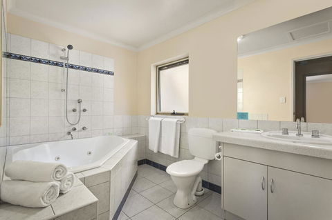 Elphin Serviced Apartments - Perths Hotel 37