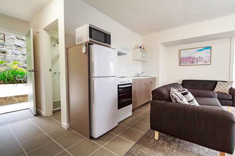 Adina Place Motel Apartments - Perths Hotel 1