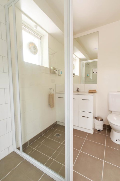 Adina Place Motel Apartments - Perths Hotel 3