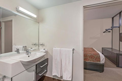 Mantra One Sandy Bay Road - Perths Hotel 21