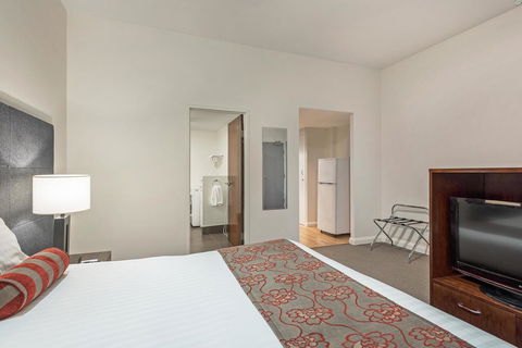 Mantra One Sandy Bay Road - Perths Hotel 13