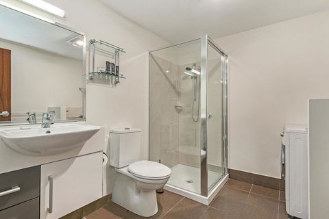 Mantra One Sandy Bay Road - Perths Hotel 11