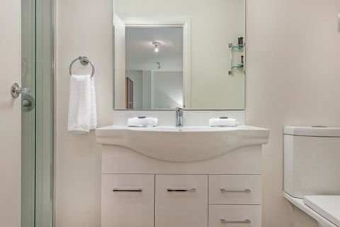 Mantra One Sandy Bay Road - Perths Hotel 15