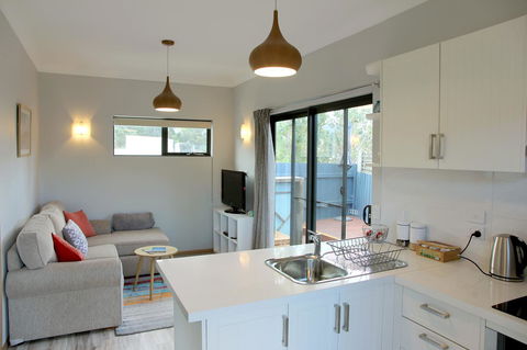 Kingston Beach-House Retreat - Perths Hotel 8