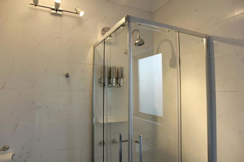 Kingston Beach-House Retreat - Perths Hotel 5