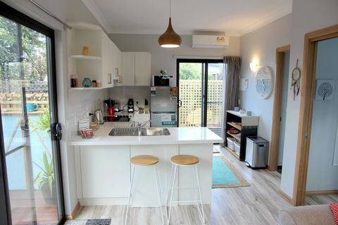 Kingston Beach-House Retreat - Perths Hotel 20
