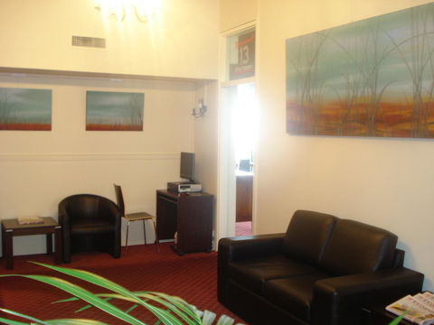 Commodore Regent - Perths Hotel 33