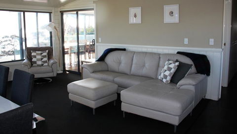 SEA EAGLE COTTAGE Amazing Views Of Bay Of Fires - Perths Hotel 5