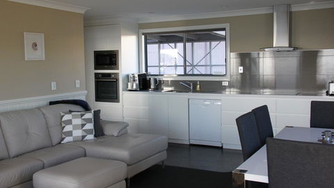 SEA EAGLE COTTAGE Amazing Views Of Bay Of Fires - Perths Hotel 23
