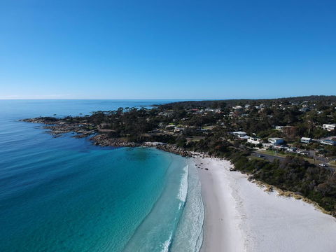SEA EAGLE COTTAGE Amazing Views Of Bay Of Fires - Perths Hotel 13