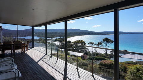 SEA EAGLE COTTAGE Amazing Views Of Bay Of Fires - Perths Hotel 0