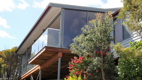 SEA EAGLE COTTAGE Amazing Views Of Bay Of Fires - Perths Hotel 11