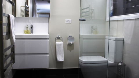 SEA EAGLE COTTAGE Amazing Views Of Bay Of Fires - Perths Hotel 9