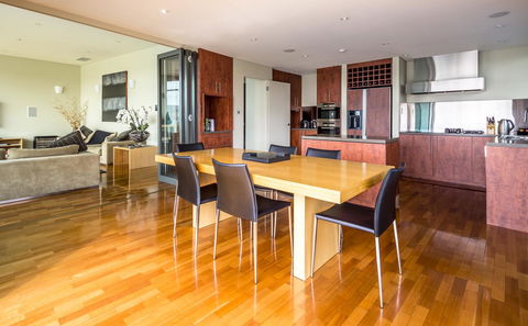 Lenna Of Hobart - Perths Hotel 40