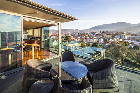 Lenna Of Hobart - Perths Hotel 36