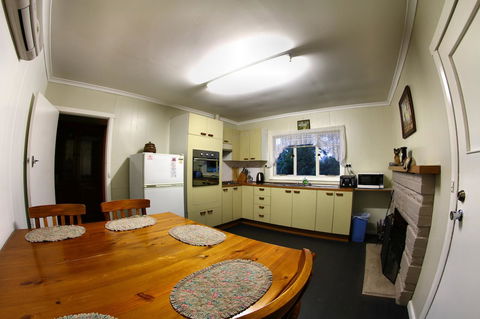 Maydena Chalet - Perths Hotel 9