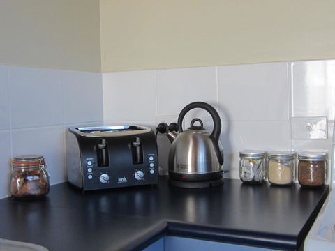 Elm Trees Accommodation @ Ross - Perths Hotel 20