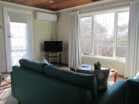 Elm Trees Accommodation @ Ross - Perths Hotel 15
