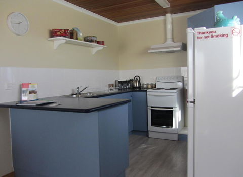 Elm Trees Accommodation @ Ross - Perths Hotel 17