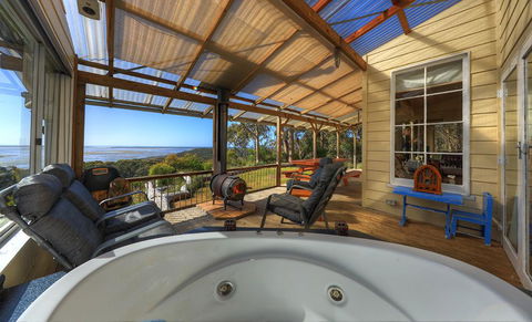 Island View Spa Cottage - Perths Hotel 5
