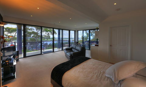 Sheer Pleasure Accommodation - Perths Hotel 18
