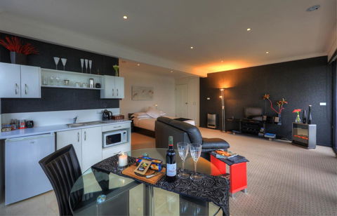Sheer Pleasure Accommodation - Perths Hotel 0
