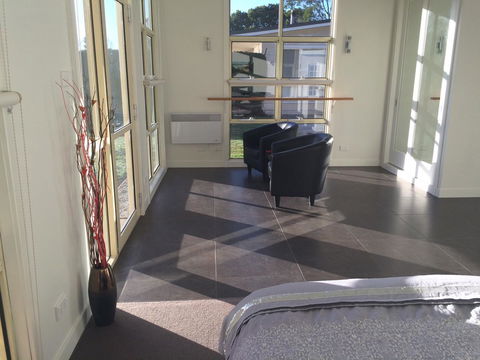 Riverwalk B&B - Perths Hotel 39