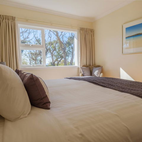 Cod Rock Point - Perths Hotel 12