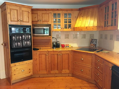 CLAYFIELD HOMESTEAD - Rustic Country Accommodation - Perths Hotel 6