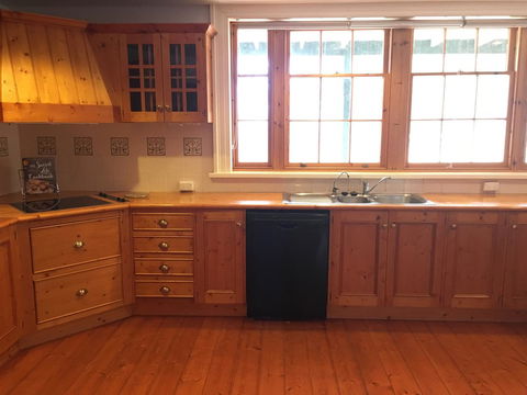 CLAYFIELD HOMESTEAD - Rustic Country Accommodation - Perths Hotel 7