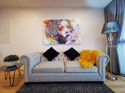NEW 2 Rooms 2 Baths Apartment In Glen Waverley - Perths Hotel 1