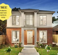 NEW Inner Melb Luxury Modern Grand Holiday House - Great Location Wifi Parking - Perths Hotel