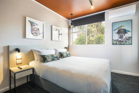 Nightcap At Fairfield - Perths Hotel 0