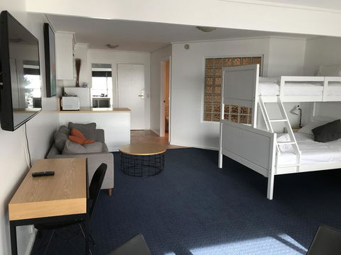 North Pier Hotel - Perths Hotel 2