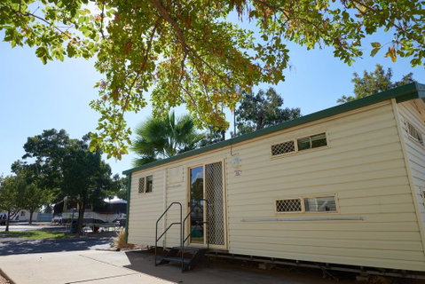 NRMA Dubbo Holiday Park - Perths Hotel 3