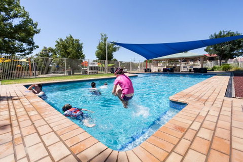 NRMA Dubbo Holiday Park - Perths Hotel 0