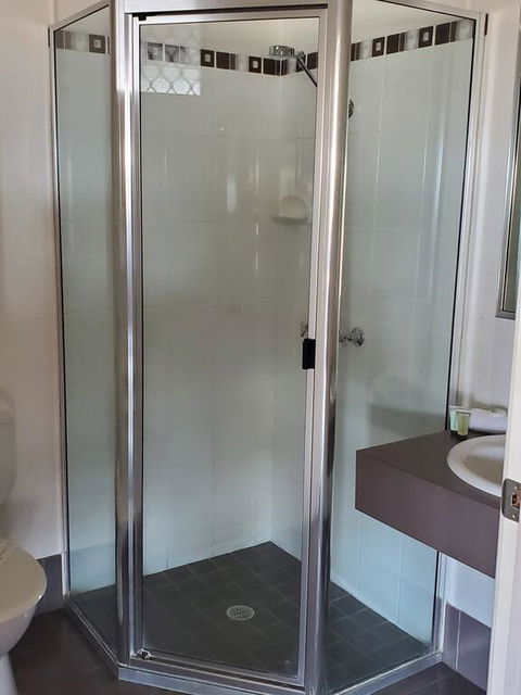 O'Sheas Windsor Hotel - Perths Hotel 3